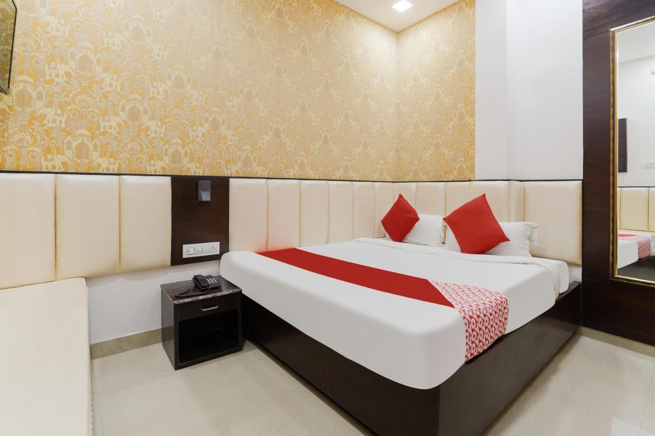 Oyo 48489 Adarsh Plaza Hotel ซาฮารันปูร์ ภายนอก รูปภาพ