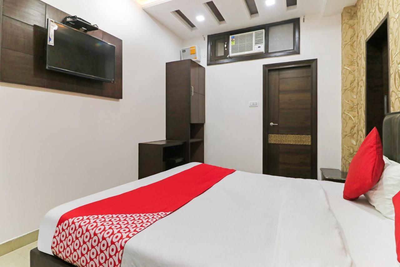 Oyo 48489 Adarsh Plaza Hotel ซาฮารันปูร์ ภายนอก รูปภาพ